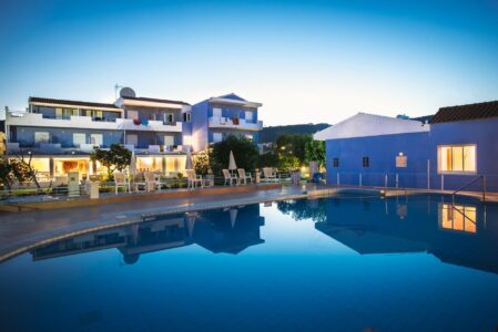 Hotel Margarita Beach Pool